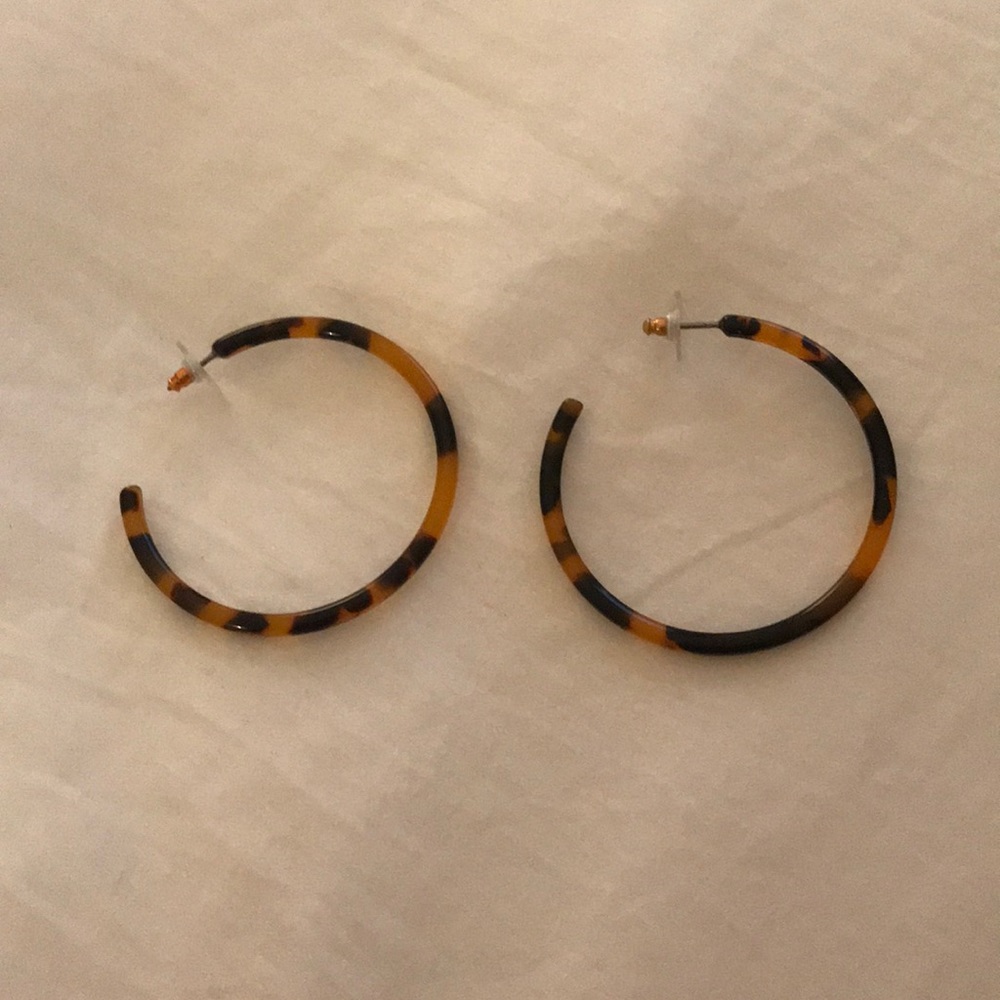 Resin hoops